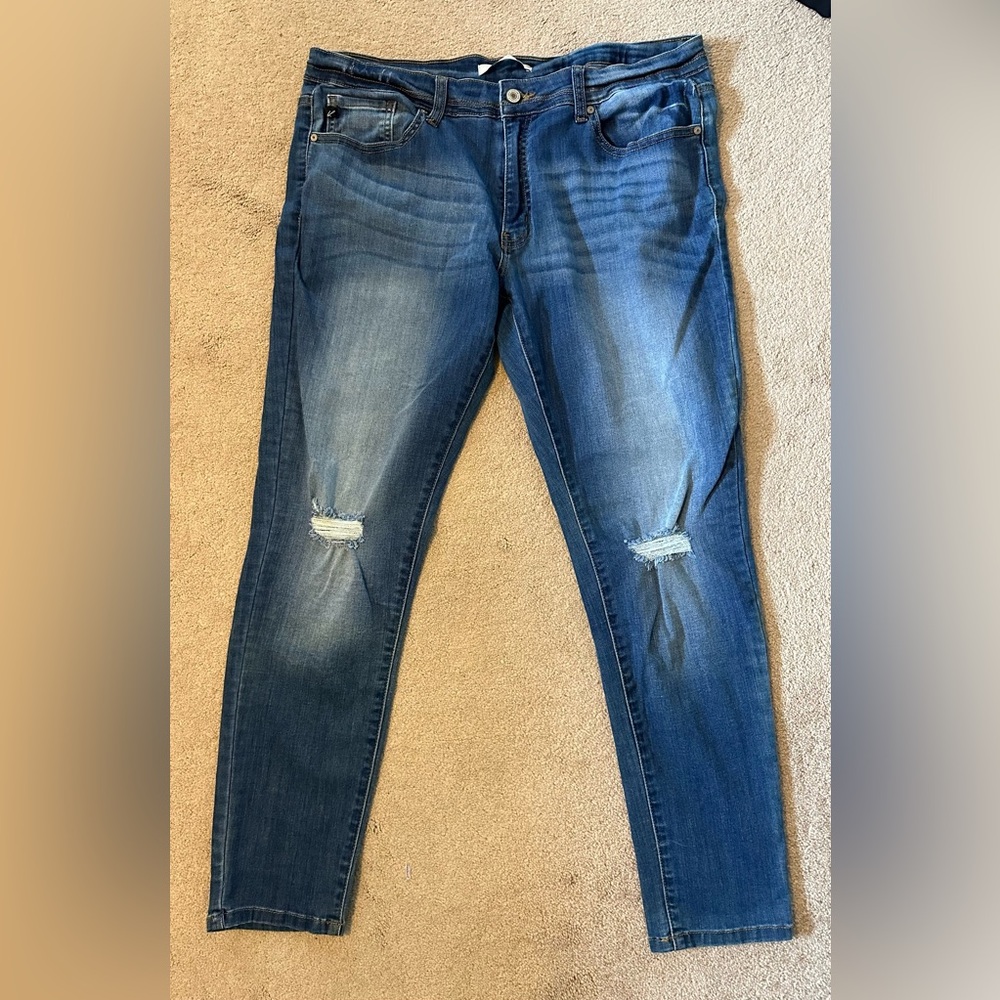 KanCan Signature Mid-Rise Distressed Stretch Skinny Jeans Denim Size 38 x 30